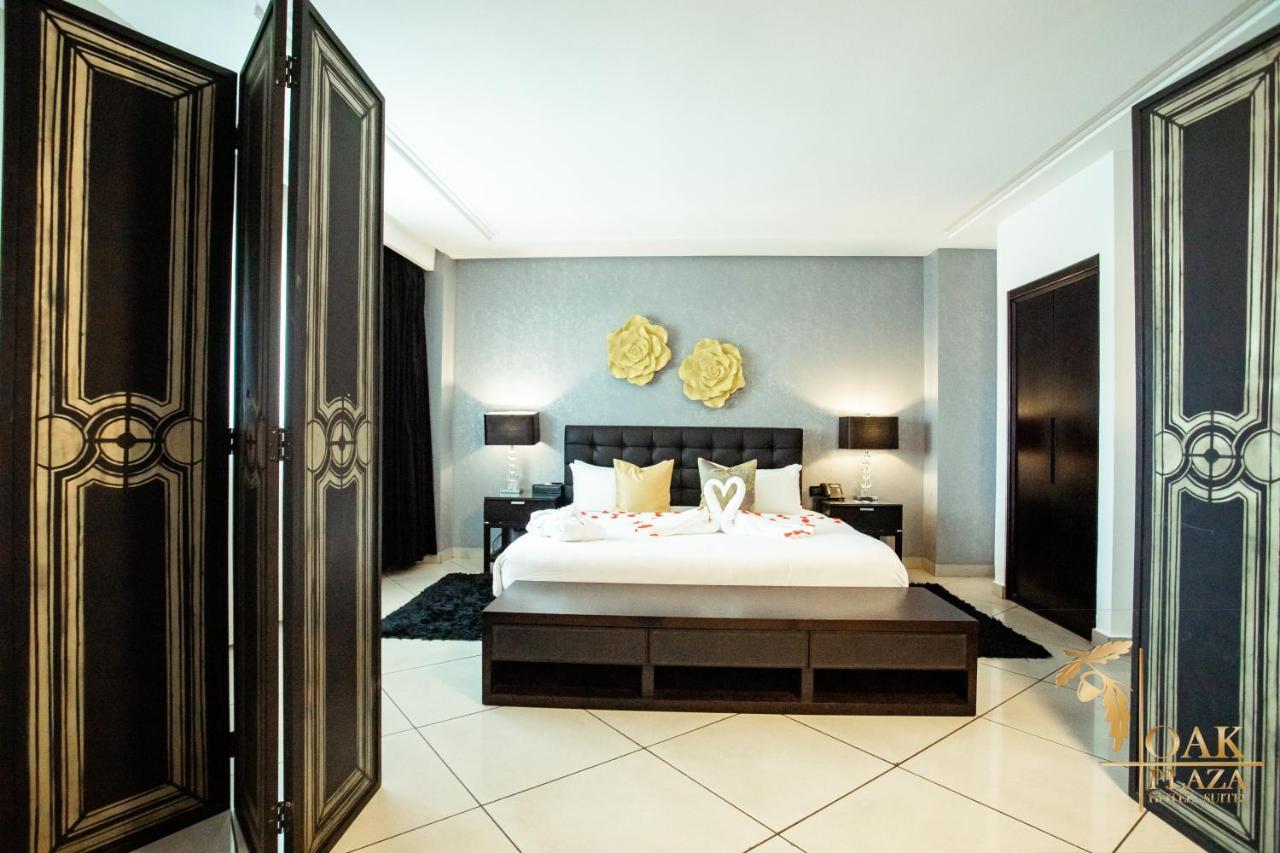 Oak Plaza Hotels East Airport Accra Exteriör bild