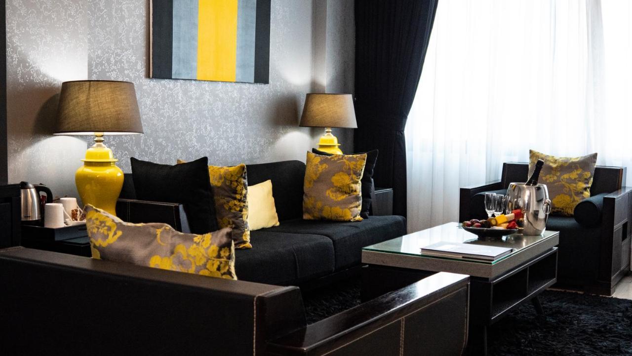 Oak Plaza Hotels East Airport Accra Exteriör bild